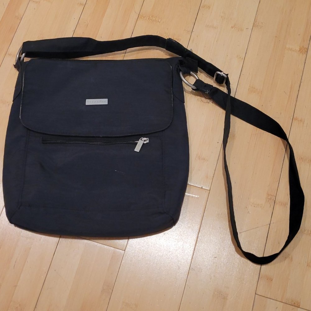 Baggallini crossbody